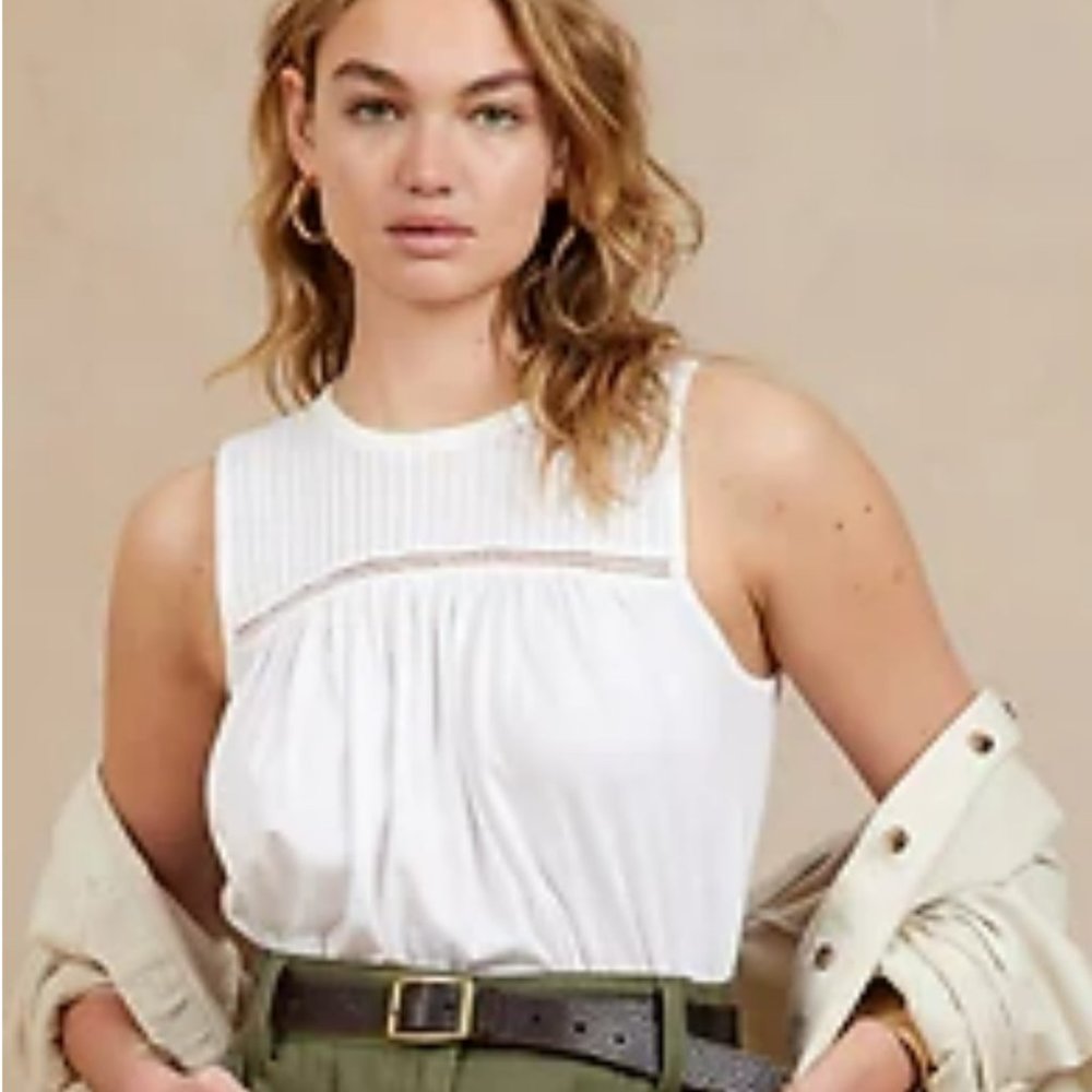 Banana Republic Pintuck Blouse NWOT